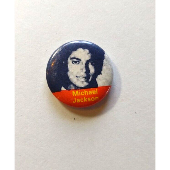 Michael Jackson Pin Badge Vintage Button Pinback King Of Pop SMALL Close Up - Picture 2 of 3